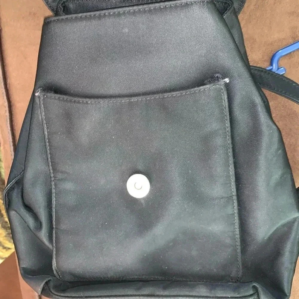 ✅Calvin Klein Backpack - Picture 4 of 6